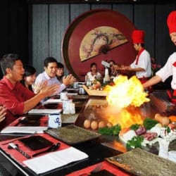 thiết kế bếp nhà hàng